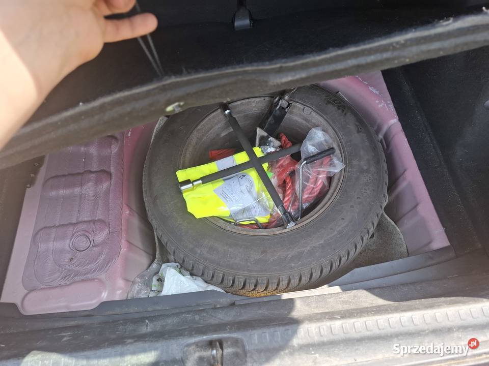 Sprzedam Citroen C4 2011 14 bęzyna