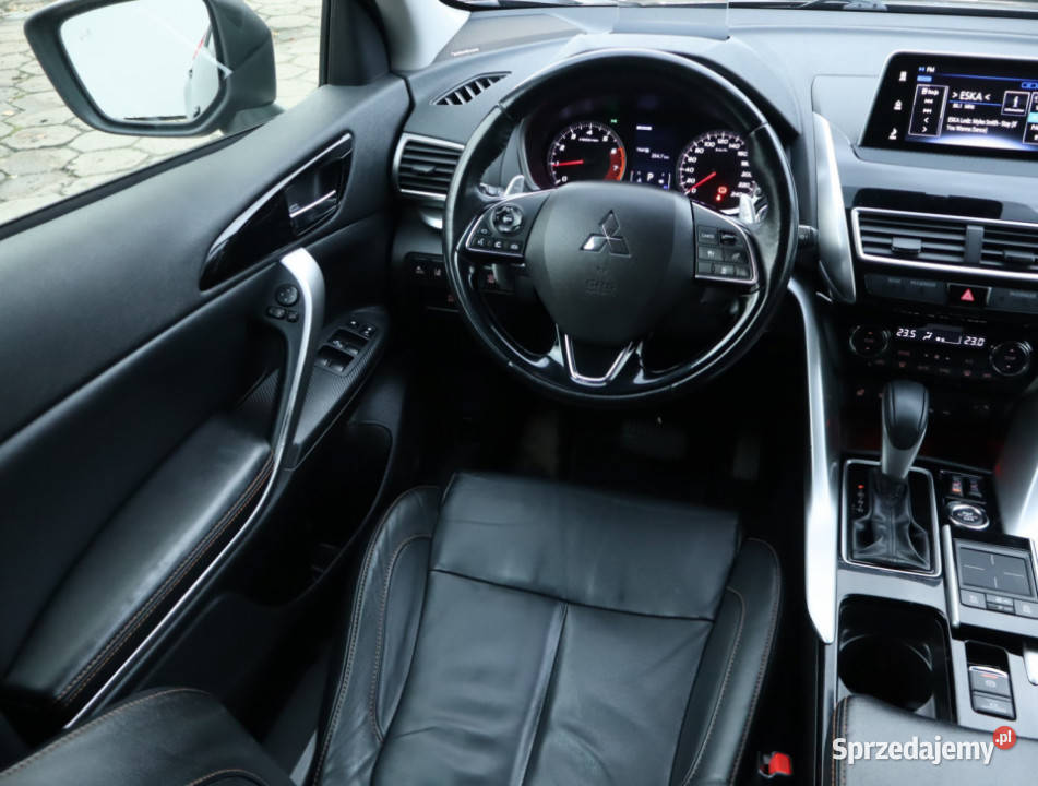 Mitsubishi Eclipse Cross 15 TMIVEC Rok produkcji 2017 łódzkie Łódź
