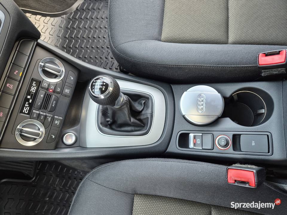 Audi Q3 20 Tdi 140 xenonparktroniki MP3 Ostrowiec Świętokrzyski sprzedam