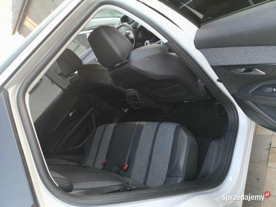 Biały Peugeot 3008 ll 12 benzyna zadbany 2016 r 130KM Sieroszewice