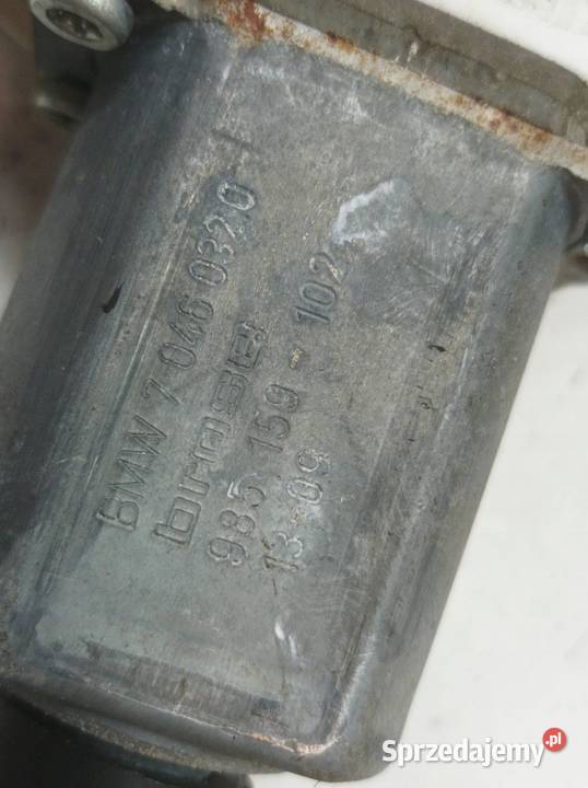 MECHANIZM SZYBY PRAWY PRZÓD F21 70460320 Bmw