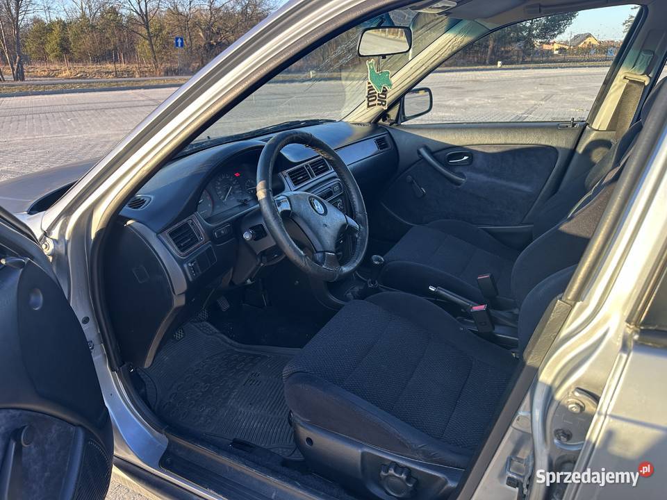 Honda Civic fastback 15i 1995 r bez rdzy Civic