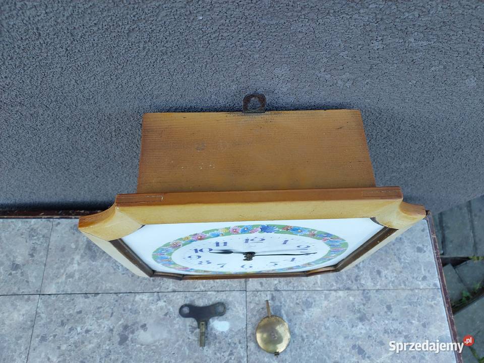 133 Przedwojenny zegar kuchenny ceramiczny
