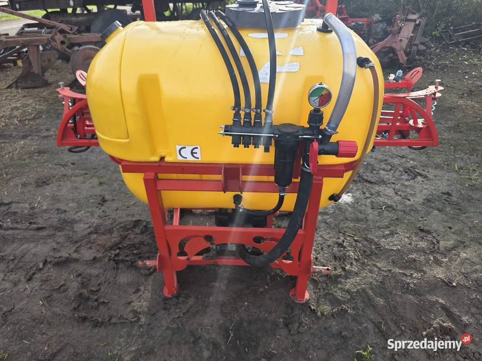 Opryskiwacz zawieszany 300L ramiona 10m stan świętokrzyskie Sandomierz