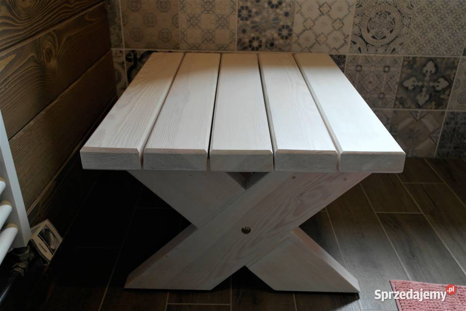 Stoliczek sosnowy 76cm