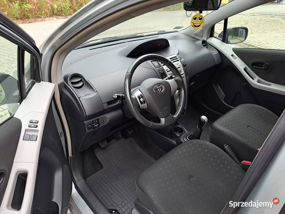 Toyota Yaris II 13 VVTi 87 Klima 5 drzwi PDC Koziegłowy