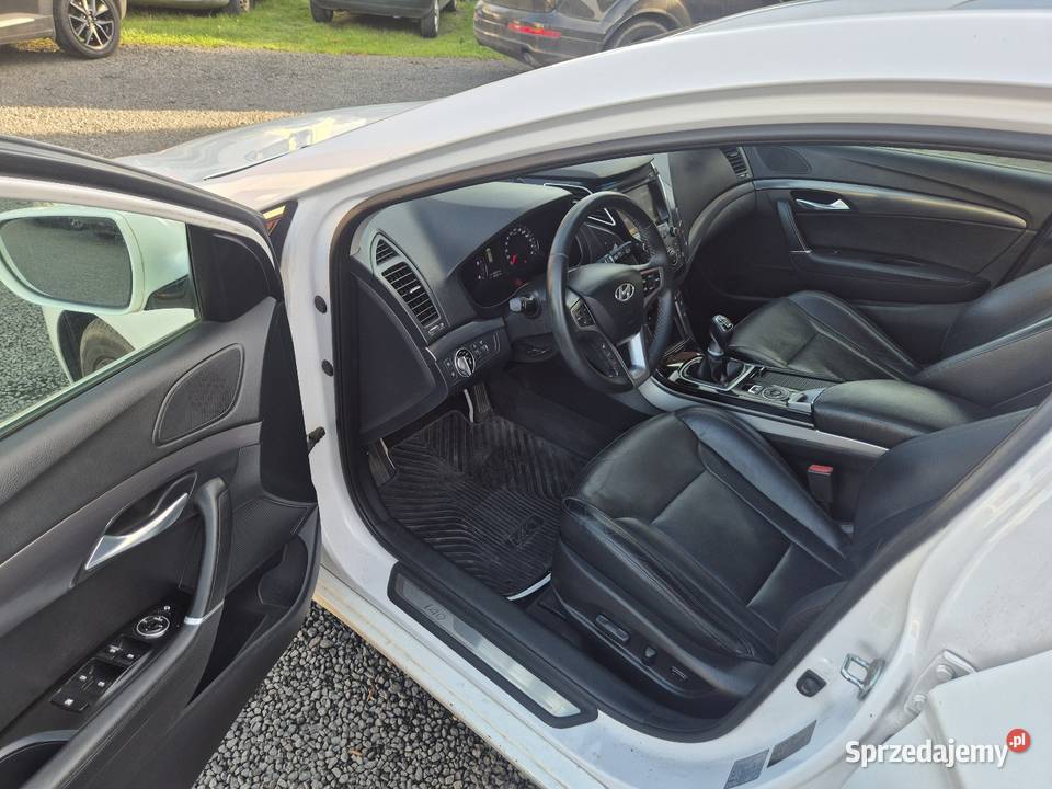 Hyundai i40 17 CRDI 2014 116KM dolnośląskie Nawojów Łużycki