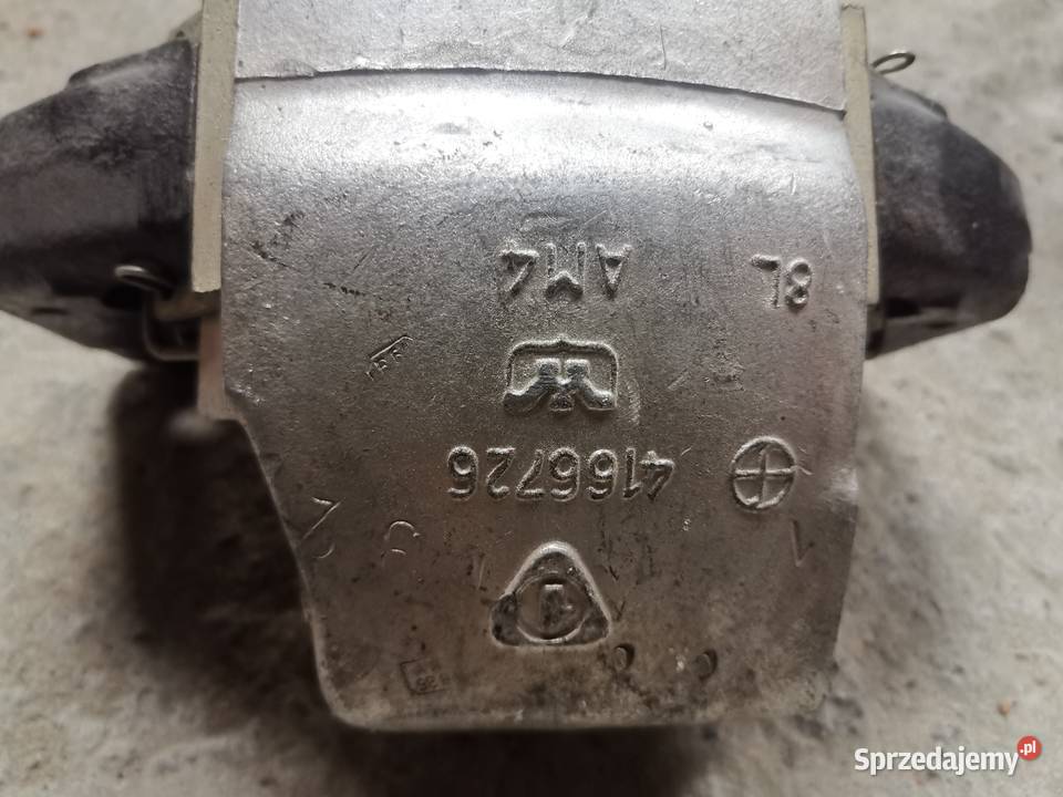 Zacisk lewy przod 125p FSO Nisko