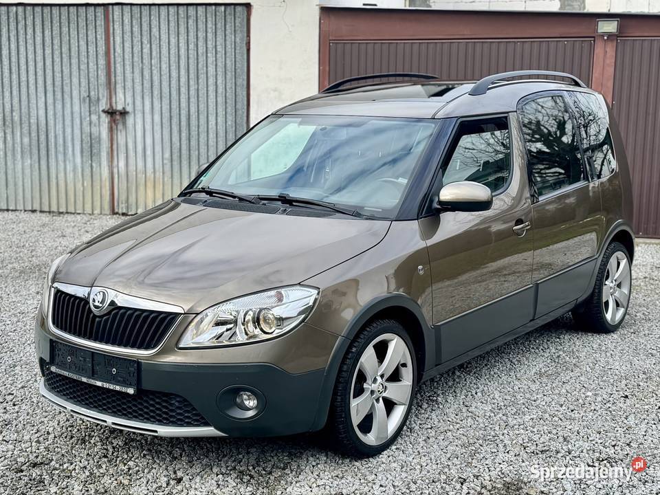 Skoda Roomster Scout 12 tsi bezwypadkowa welurowa tapicerka Samochody osobowe Busko-Zdrój