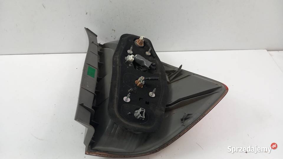 HONDA FRV LAMPA TYŁ PRAWA LIFT Zbierkowo