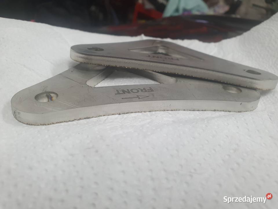 Zestaw obniżający zawias tył w motocyklu BMW Konin