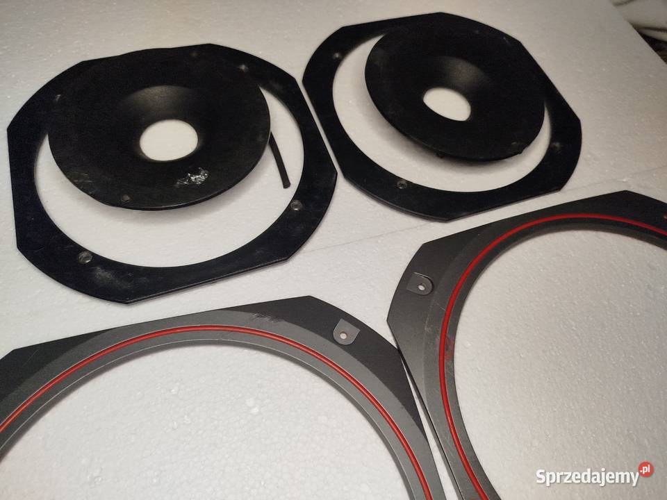 Aluminiowe i plastikowe pierścienie Unitra Zgierz