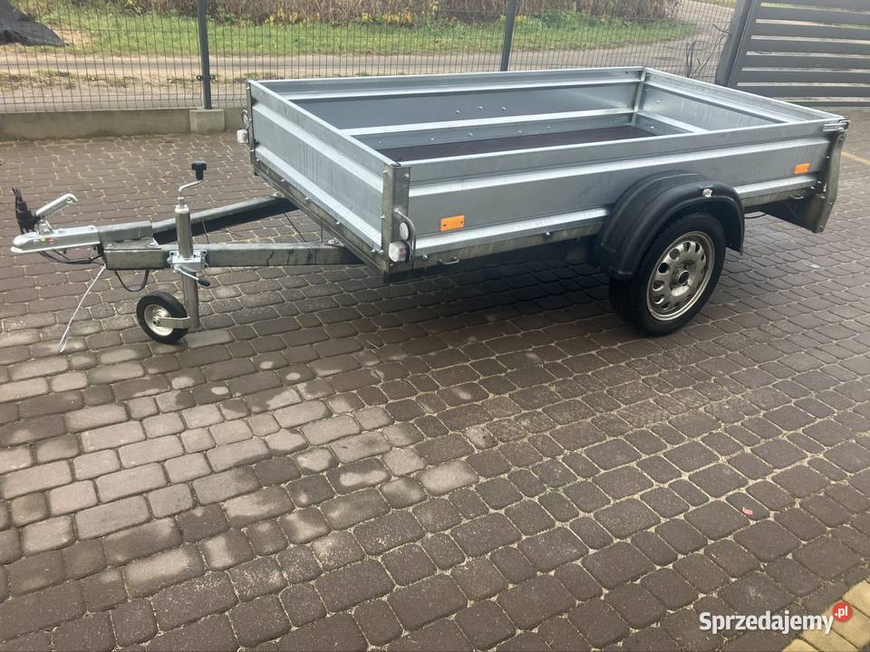 Sprzedam przyczepkę 750 selandia renowacji