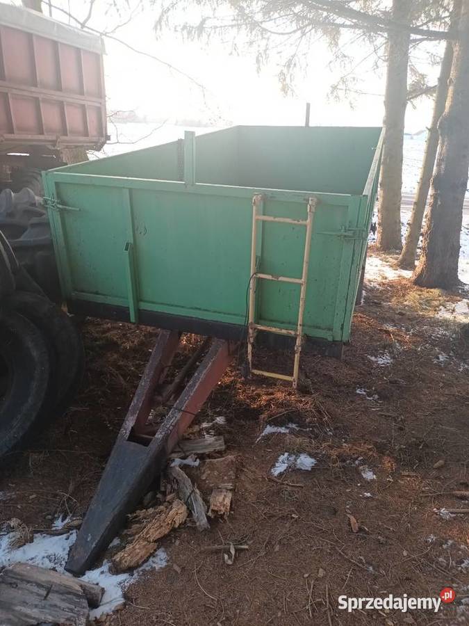 Przyczepa jednoosiowa rozrzutnik 35t Modryń sprzedam