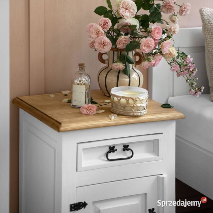Biała szafka nocna COM 15 Komody Maków Podhalański