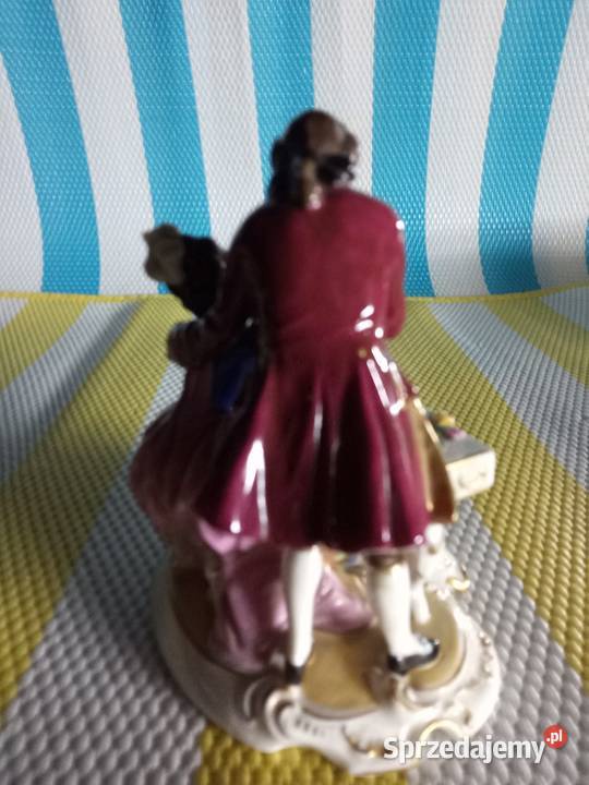 Figurkę sprzedam Borówno sprzedam