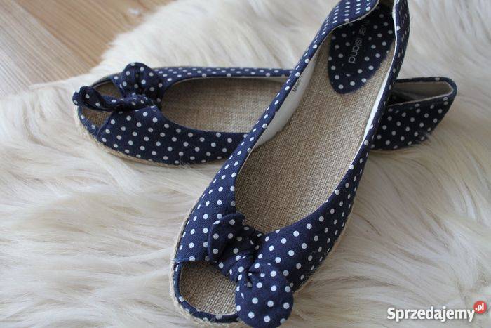 RIVER ISLAND CUDOWNE BUTY W GROSZKI tkanina Sandały i klapki sprzedam