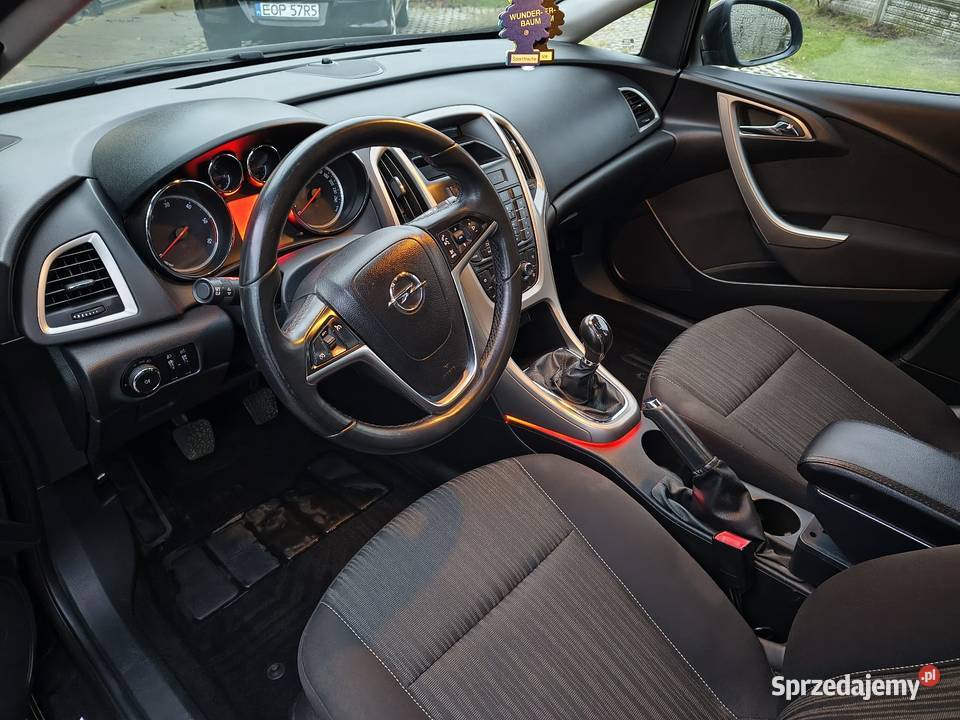 Opel Astra 17 CDTI 110 Glinnik