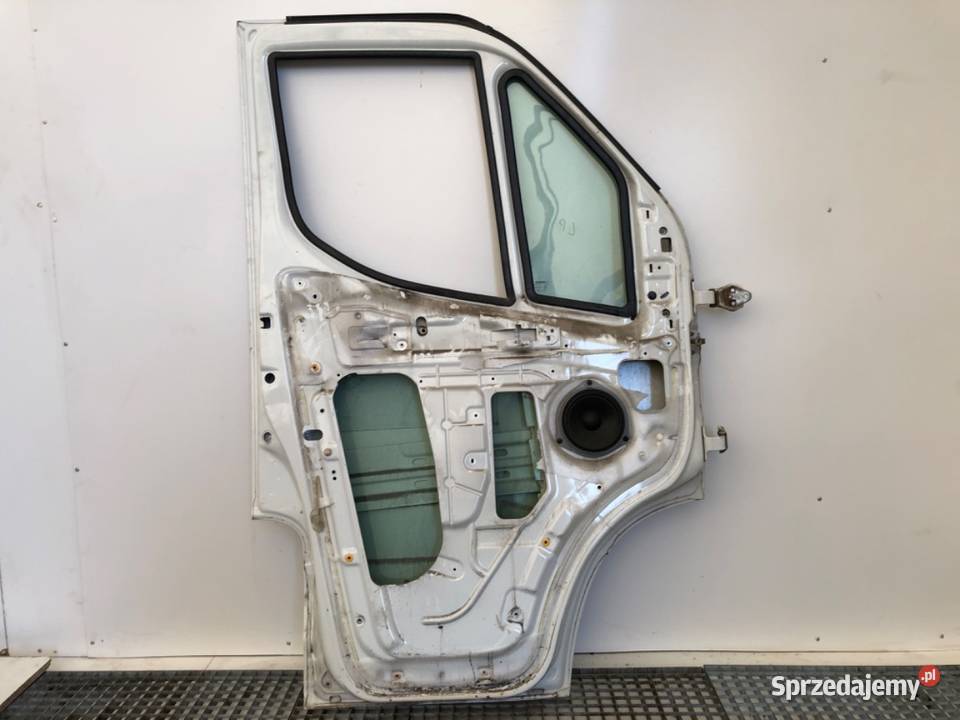 DRZWI LEWY PRZÓD IVECO DAILY VI Bus