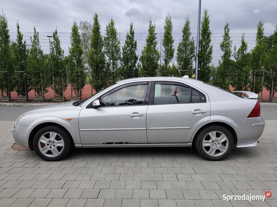 Ford Mondeo MK3 20 146 GHIA 2002r
