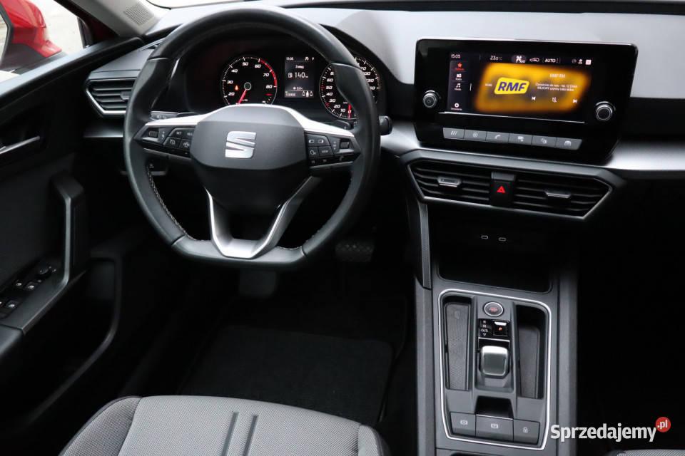 Seat Leon 10 eTSI przyciemniane szyby Leon Samochody osobowe Zabrze