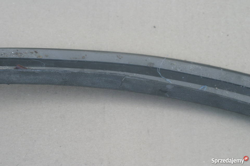 MERCEDES GLC NAKŁADKALISTWA BŁOTNIKA PRAWY PRZÓD Bieleń sprzedam