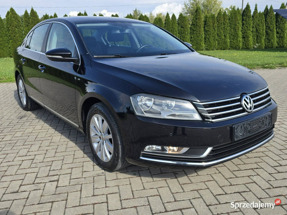 Volkswagen Passat 14Turbo benz NaviSerwisKlimatr wielofunkcyjna kierownica Kutno sprzedam