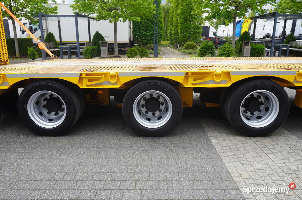 Naczepa AMC CASTERA SR 38T oś skrętna245101 Kraków