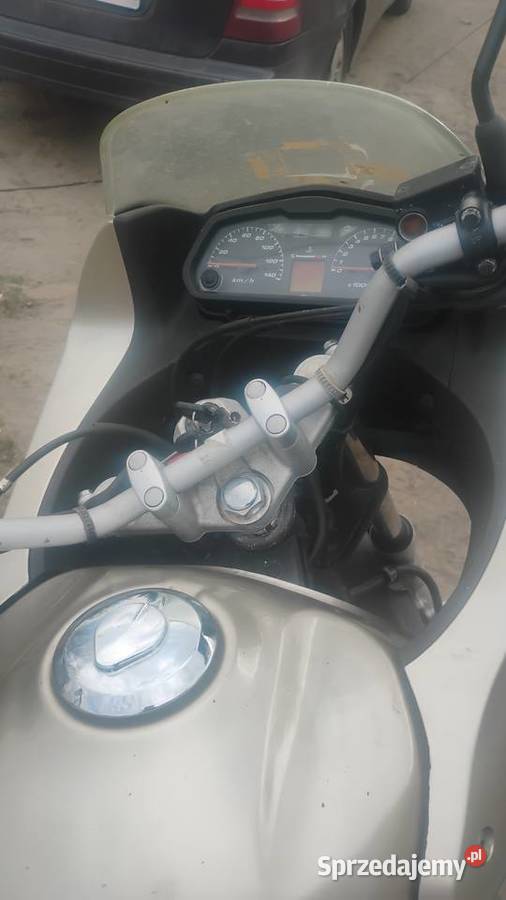 Honda Varadero nieuszkodzony Kalisz Pomorski