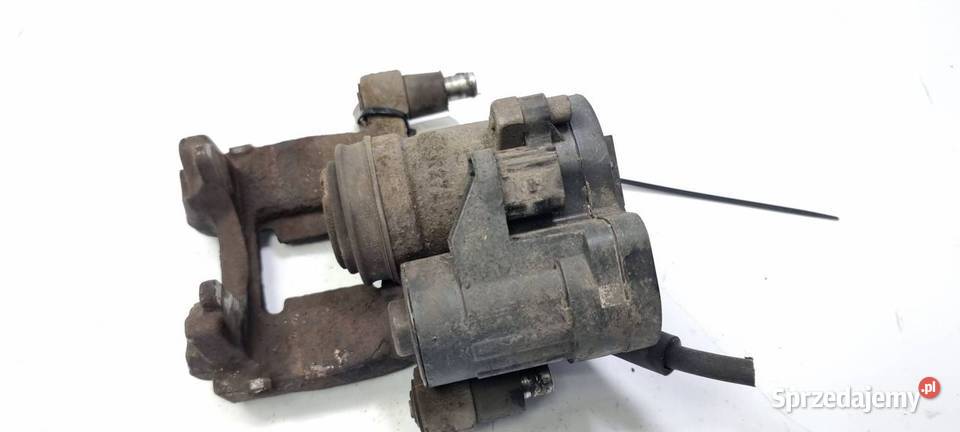 ZACISK HAMULCOWY TYŁ PRAWY VOLKSWAGEN PASSAT B8 Lipno