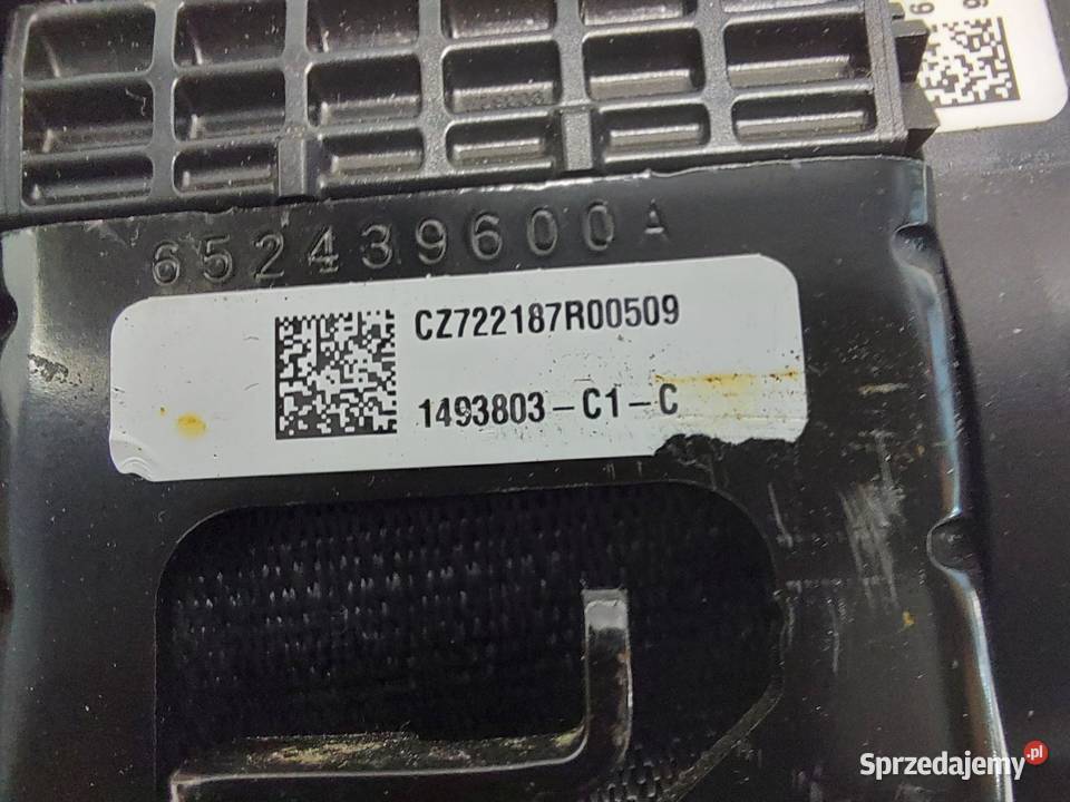 TESLA MODEL Y 2022r PAS BEZPIECZEŃSTWA PRAWY dolnośląskie