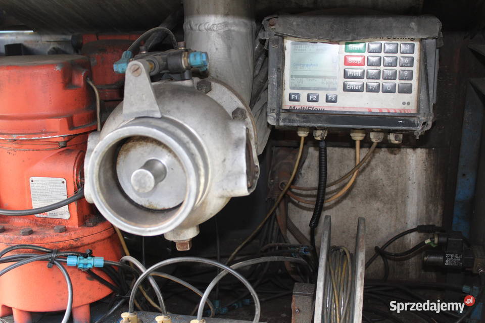 Autocysterna do przewozu i dystrybucji paliw diesel