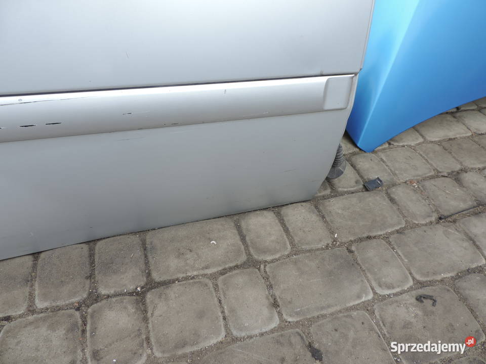 DRZWI PRAWY TYŁ FORD FOCUS MK1 KOMBI KOLOR 08 Nowy Sącz
