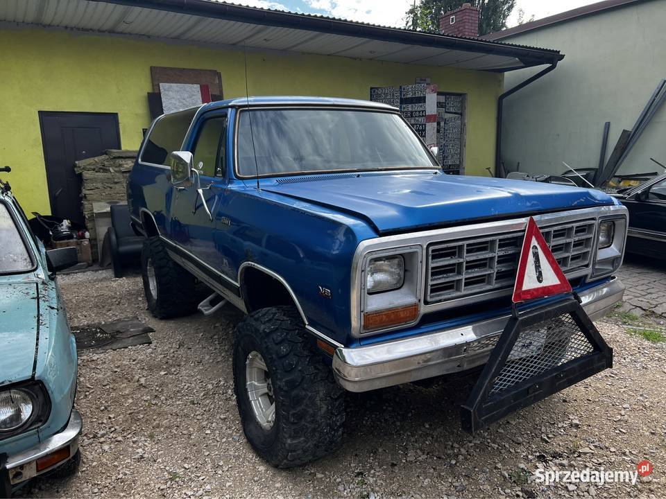 Dodge ramcharger 4x4 V8 Manual Reduktor 48876km Samochody osobowe Warszawa sprzedam