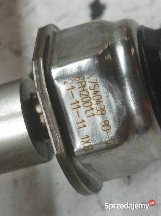 LISTWA WTRYSKOWA 7568051 16 VTI THP Peugeot 5008