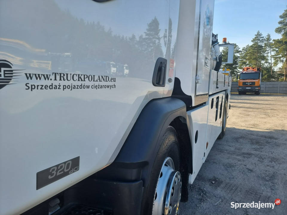 Renault 4x2 WUKO RIVARD do zbierania odpadów 0cm3 Daleszyce