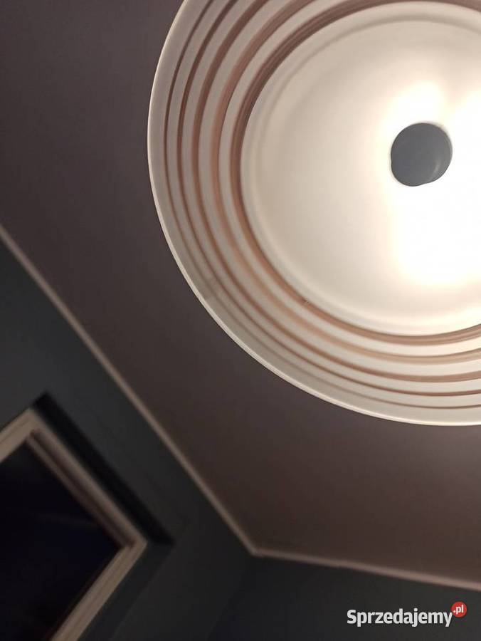 Lampa kuchenna stan odcienie brązowego Oświetlenie