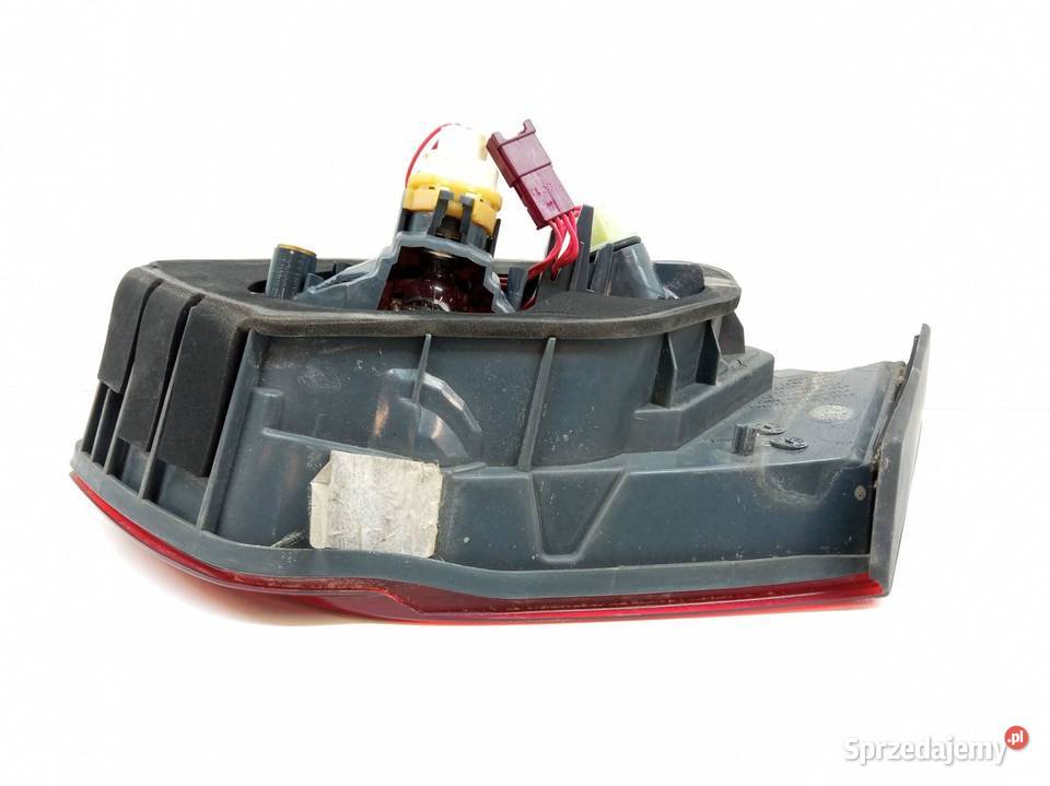 LAMPA TYŁ W KLAPĘ LEWA EUROPA Bmw Seria 6 III