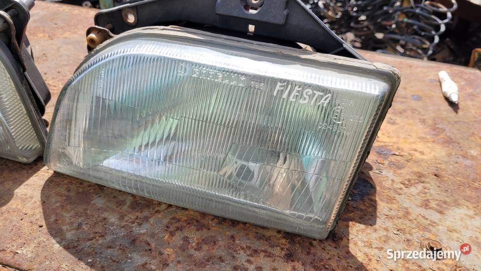 Lampy przód Ford Fiesta mk3 osobowe