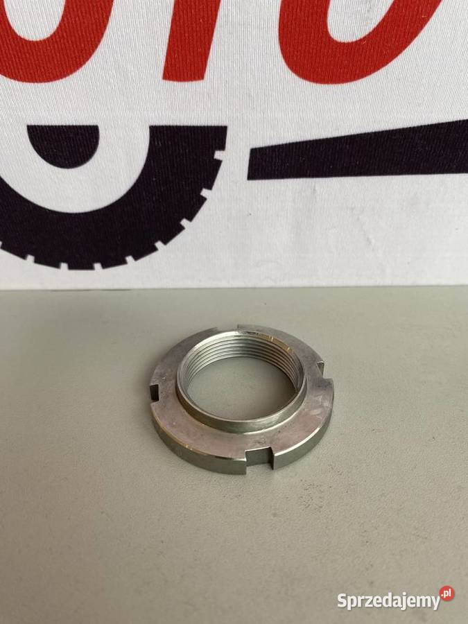 Nakrętka wałka atakującego Massey Ferguson Białystok