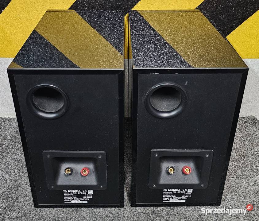 Kolumny stereo YAMAHA NSBP300 pianocraft