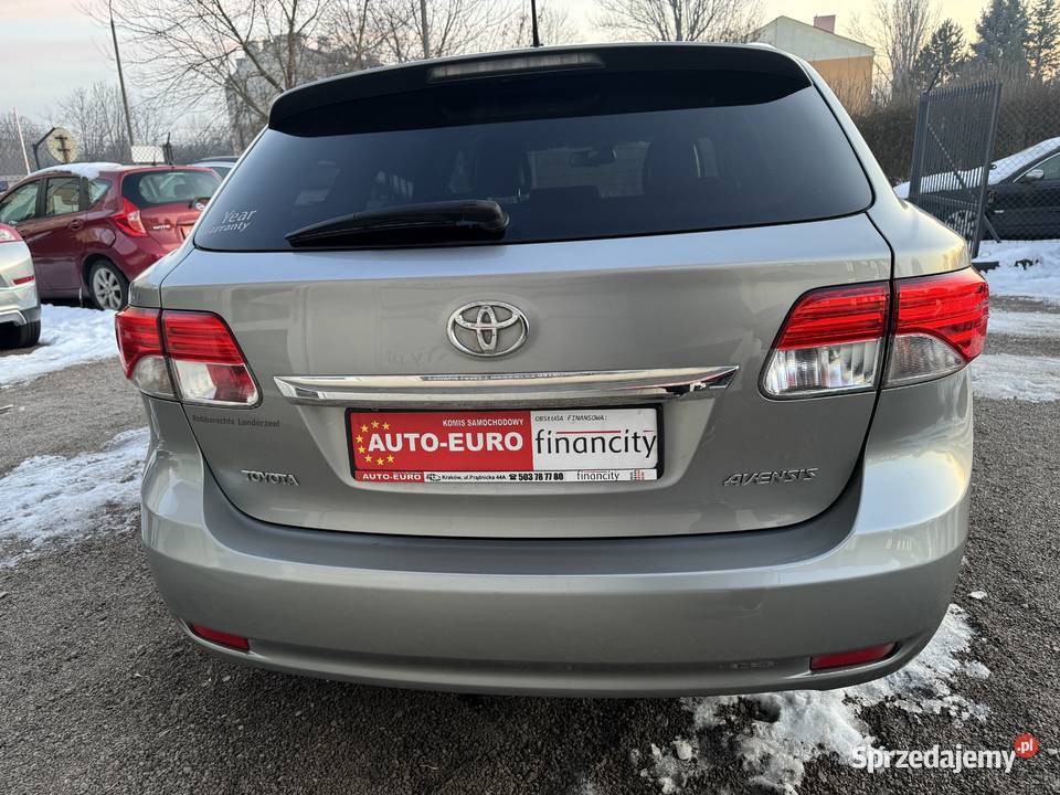 Toyota Avensis 16 132 BEZWYPADKOWY KŚ SERW Kraków