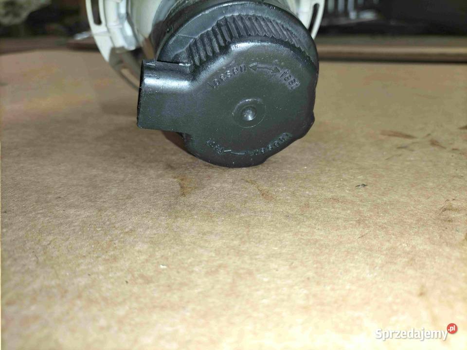 Soczewka lampy mijania BMW E34 E32 Poręba