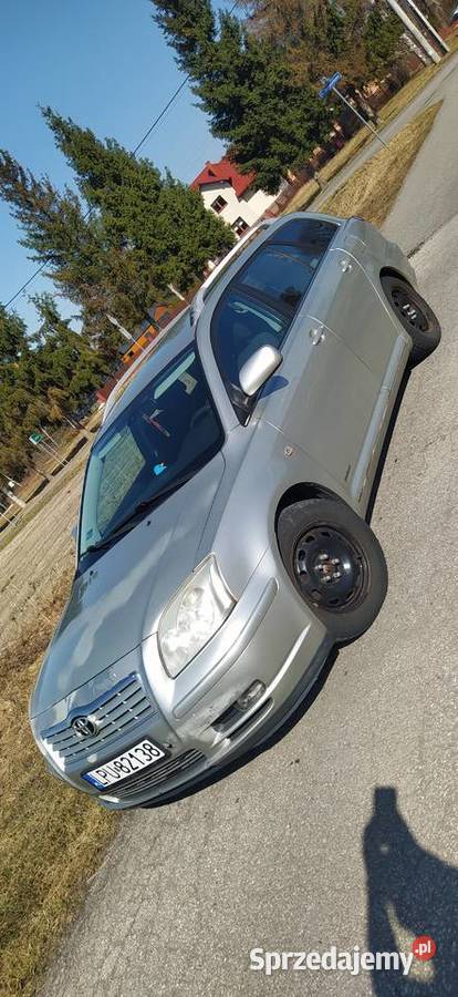Toyota Avensis t25 18 LPG hak Kozienice