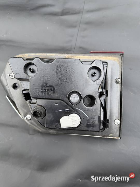 Lampa tylna lewa Jeep Grand Cherokee osobowe mazowieckie Ostrów Mazowiecka