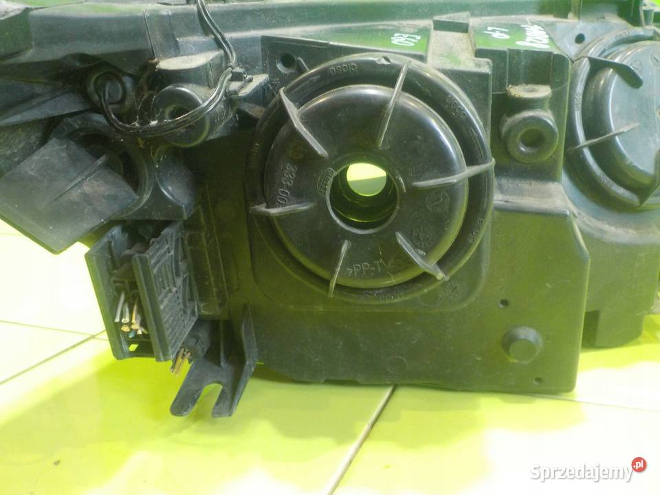 BMW 5 E61 E60 20 D 06r KOMBI lampa lewa przod Suków