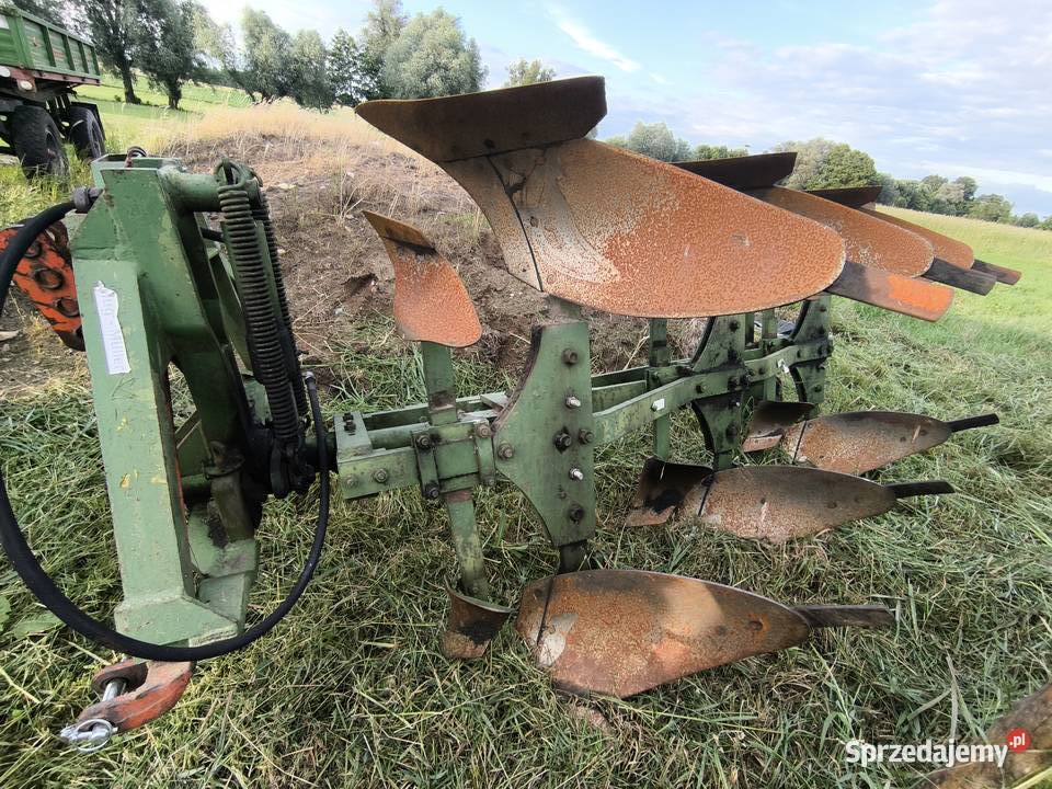 Sprzedam pług 3 skibowy obrotowy MullerGassner Kawęczyn sprzedam