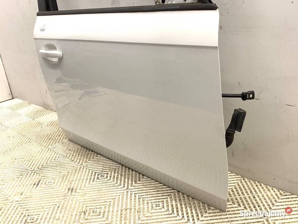 DRZWI PRAWY PRZÓD AUDI A4 B8 Kombi 0715