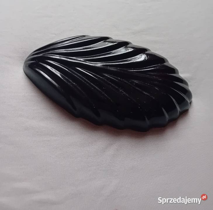 Półmisek śledziówka w formie liścia szkło Koźminek