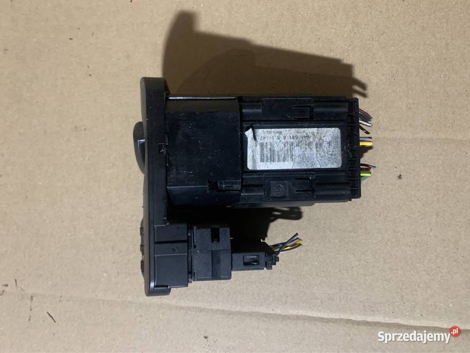 8L0941531 włącznik świateł audi a3 8L Szczecin
